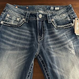NWT!  Miss Me Women Signature Bootcut Jeans